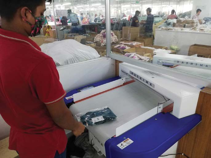 Metal detection of garments